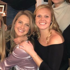 Meet your Posher, Whitney